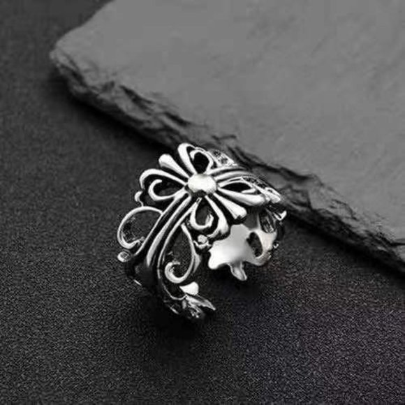 Crow Heart Ring - Picture 1 of 1
